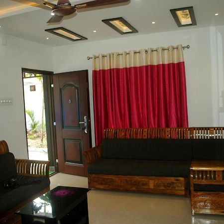 Nice Villa Irimbranallur Екстер'єр фото